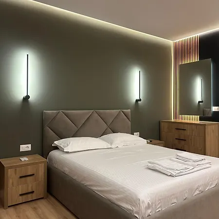 Bright & Modern Family Flat شقة