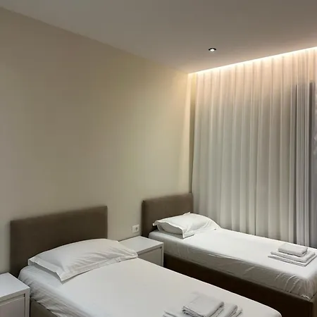 Апартаменты Bright & Modern Family Flat