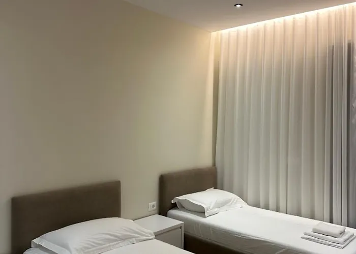 Апартаменты Bright & Modern Family Flat